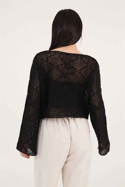 Kayık Yaka Volan Kol Detaylı Ajurlu Siyah Kazak