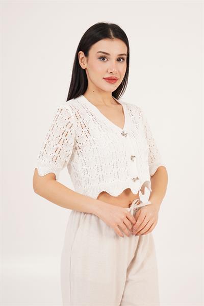 Ajurlu Fiyonk Düğmeli Beyaz Crop Hırka