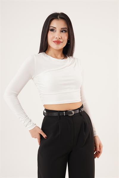 Arka Fermuarlı Omuzdan Büzgü Geçişli Beyaz Bluz
