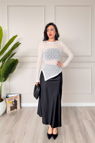 Asimetrik Kesim Transparan Dantelli Beyaz Bluz