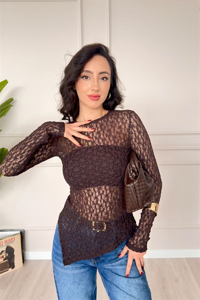 Asimetrik Kesim Transparan Dantelli Kahve Bluz