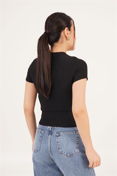 Ayıcık Nakışlı Siyah Fitilli Basic Tişört	
