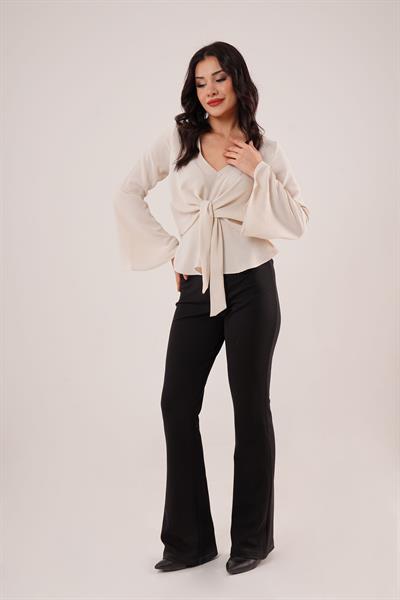 Bağlamalı V Yaka Volanlı Bej Bluz