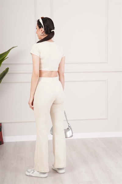 Basic Crop ve İspanyol Paça Pantolon Bej İkili Takım