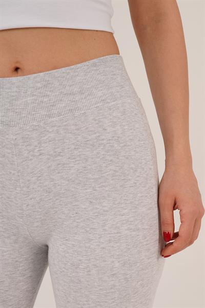 Bel Lastikli Vücuda Oturan Basic Gri Pantolon