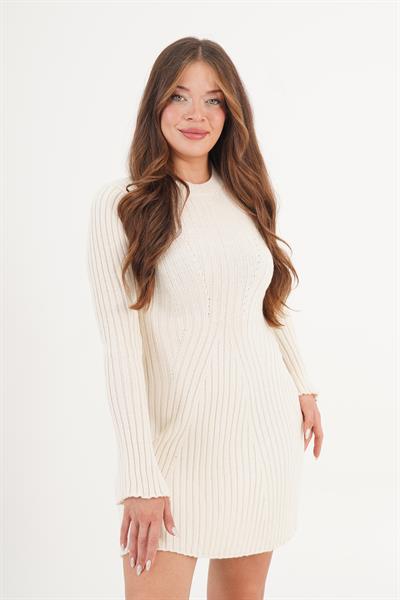 Belden Oturtmalı Kısa Bej Triko Elbise