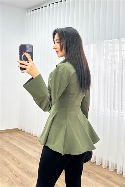 Belden Oturtmalı Kloş Kesim Haki Kadın Gömlek