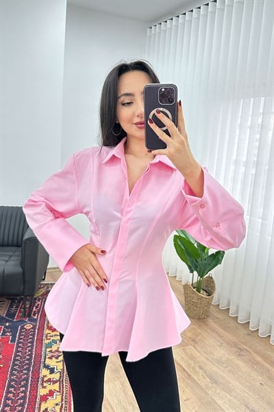 Belden Oturtmalı Kloş Kesim Pembe  Kadın Gömlek