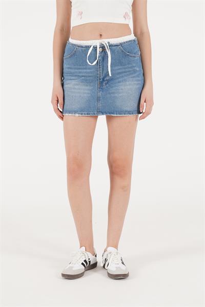 Beli Bağcıklı Mini Kot Etek