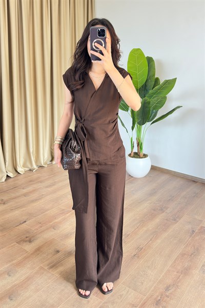 Beli Kuşak Bağlamalı Bluz Pantolon Kahve Takım