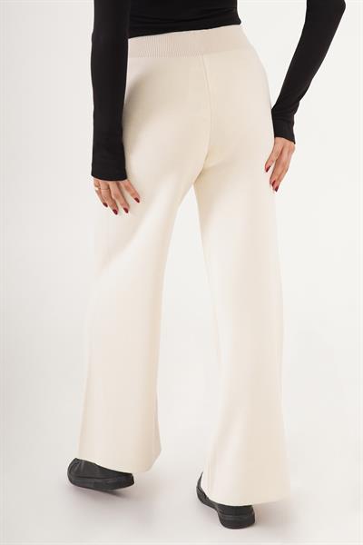 Beli Yüksek Bol Paça Bej Triko Pantolon