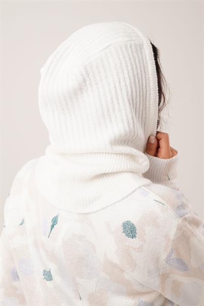 Balaklava Model Triko Beyaz Bere