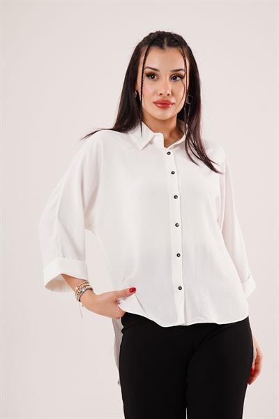Bileği Katlamalı Arkası Uzun Beyaz Gömlek