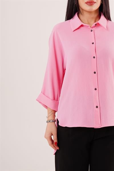 Bileği Katlamalı Arkası Uzun Pembe Gömlek