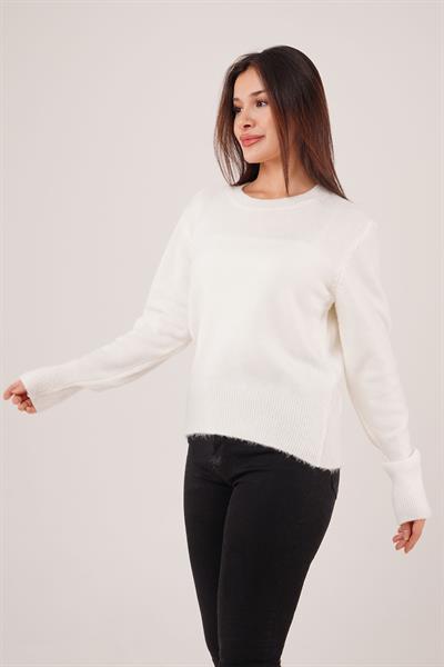 Bisiklet Yaka Düz Model Beyaz Triko Kazak