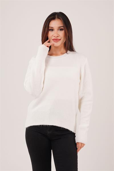 Bisiklet Yaka Düz Model Beyaz Triko Kazak