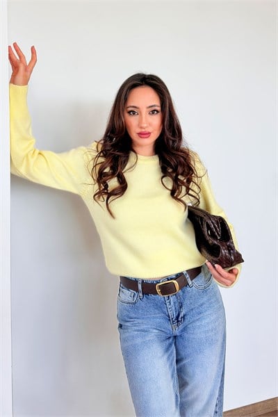 Bisiklet Yaka Düz Model Sarı Triko Kazak