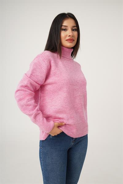 Boğazlı Yaka Pembe Triko Kazak