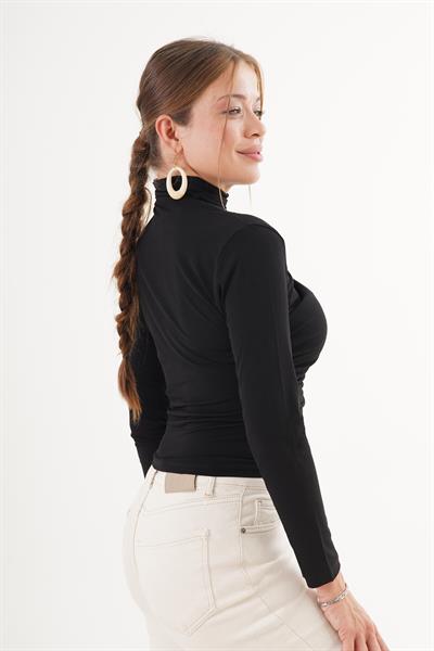 Büzgü Detaylı Dik Yaka Siyah Sandy Bluz