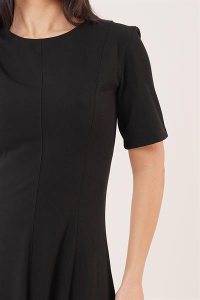 Çan Model Belden Oturtmalı Siyah Elbise