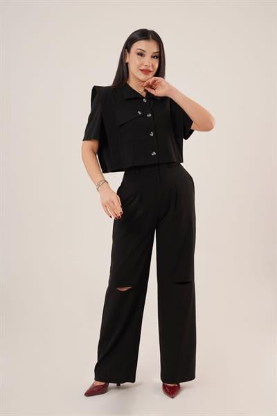 Cepli Düğmeli Bluz ve Diz Detaylı Pantolon Siyah İkili Takım