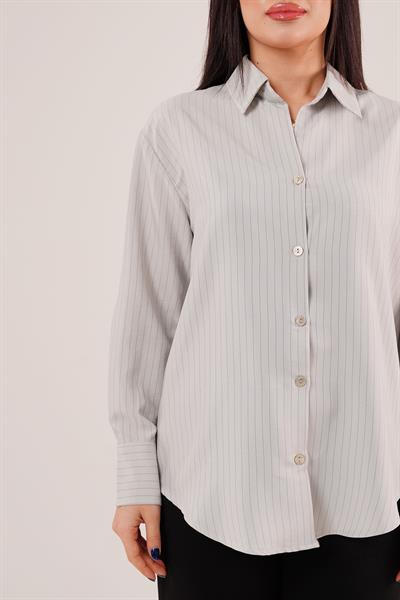 İnce Çizgi Detay Düğmeli Gri Gömlek	