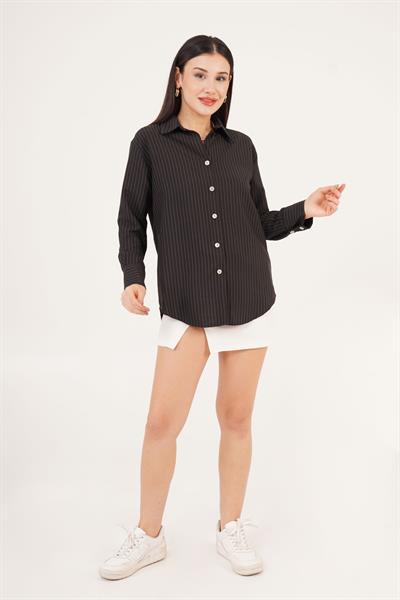 İnce Çizgi Detay Düğmeli Siyah Gömlek