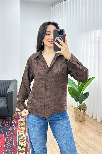 Çiçek Desenli Kahve Gömlek