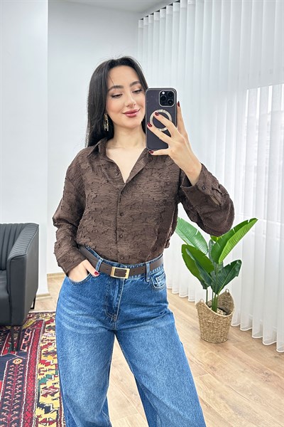 Çiçek Desenli Kahve Gömlek