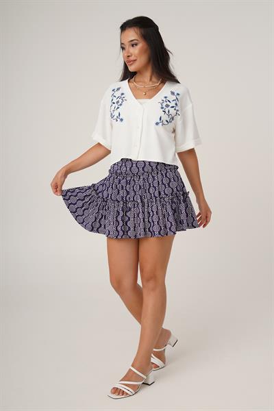 Çiçek Nakışlı Kısa Kol Beyaz Gömlek