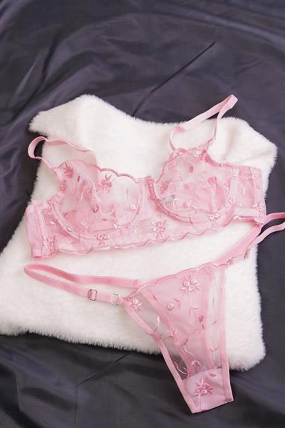 Çiçek Nakışlı Transparan Pembe Bralet Takımı ( Sütyen & Tanga)