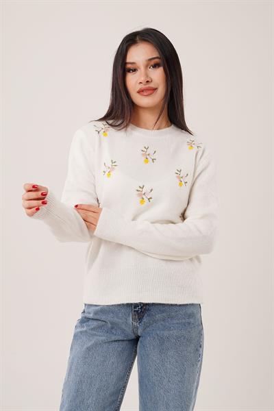 Kış Çiçeği Nakışlı Bisiklet Yaka Ekru Kazak
