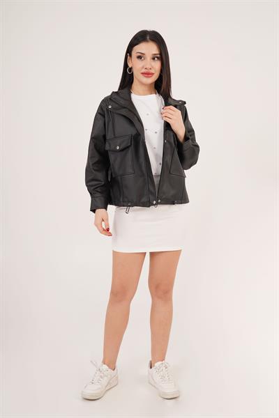 Çift Cepli Lastik Detaylı Siyah Deri Ceket	