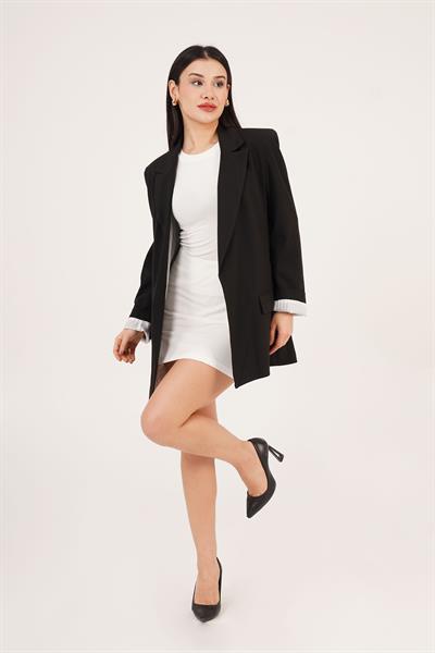 Astarı Çizgi Detaylı Siyah Blazer Ceket	