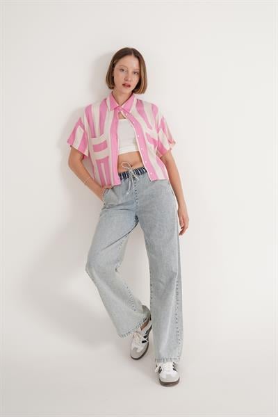 Çizgili Kısa Kol Pembe Gömlek