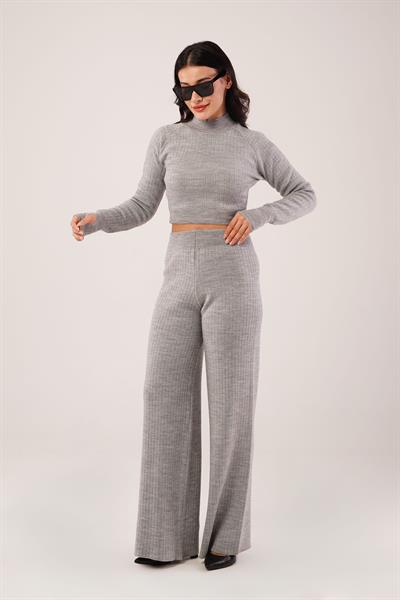 Kısa Model Gri Crop ve Pantolon Takımı