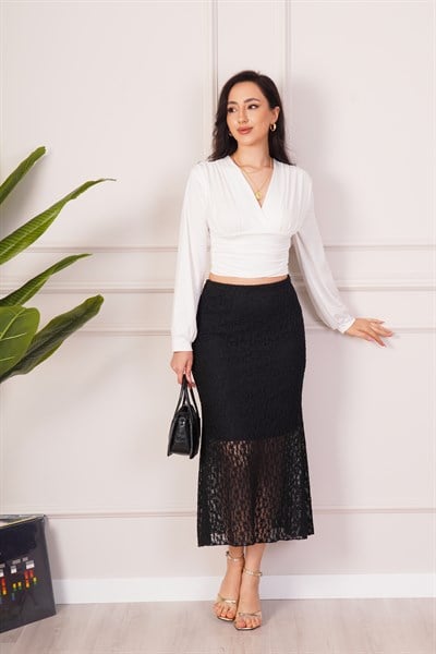 Dantel Detaylı Astarlı Midi Siyah Etek