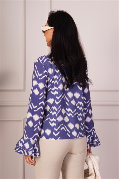Desenli Kat Kat Volanlı İndigo Bluz