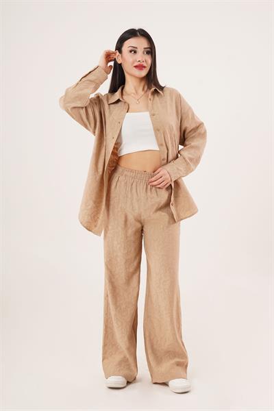 Kendinden Desenli Gömlek ve Pantolon Camel İkili Takım