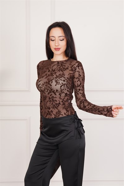 Transparan Dantel Detaylı Uzun Kollu Kahve Crop Bluz