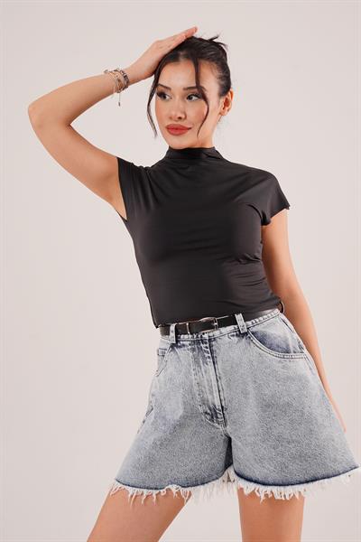 Dik Yaka Kısa Kol Siyah Bluz