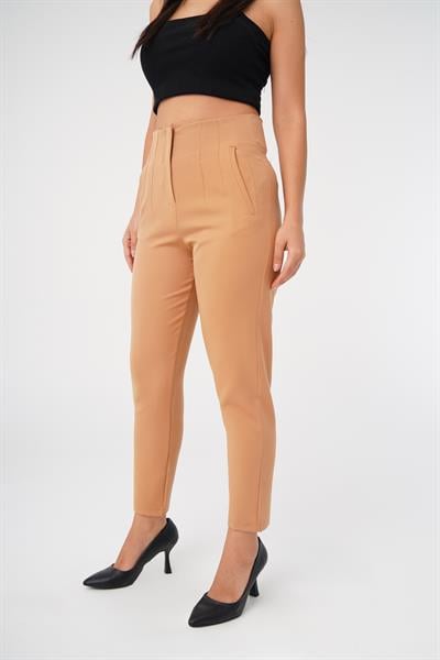 Dikiş Detaylı Havuç Kesim Camel Pantolon