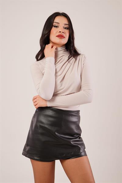 Drape Detay Dik Yaka Taş Bluz