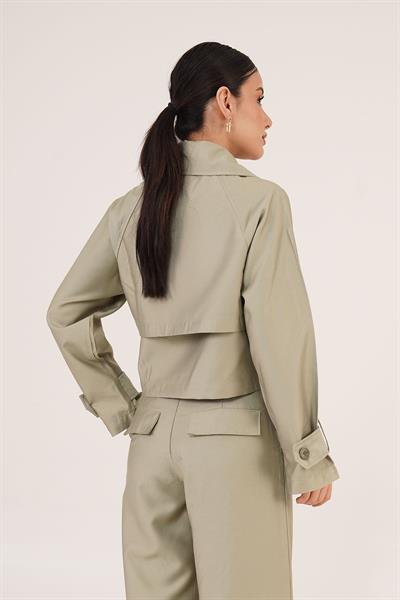 Düğmeli Astarlı Cepli Crop Trençkot Çağla Yeşili