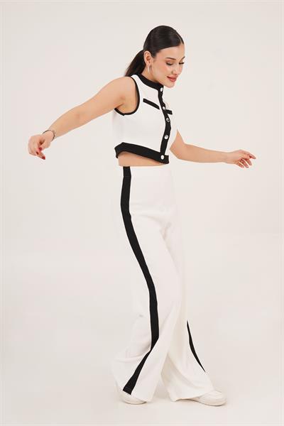 Düğmeli Bluz ve Geniş Paça Şeritli Beyaz İkili Takım