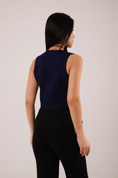 Düğmeli V Yaka Örme Lacivert Yelek