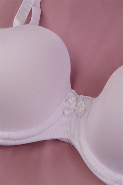 Düz Model Desteksiz Beyaz Straplez Sütyen