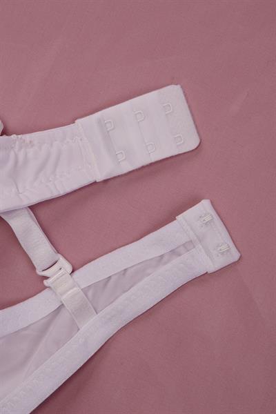 Düz Model Desteksiz Beyaz Straplez Sütyen