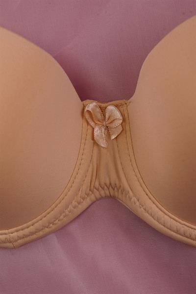 Düz Model Desteksiz Ten Straplez Sütyen