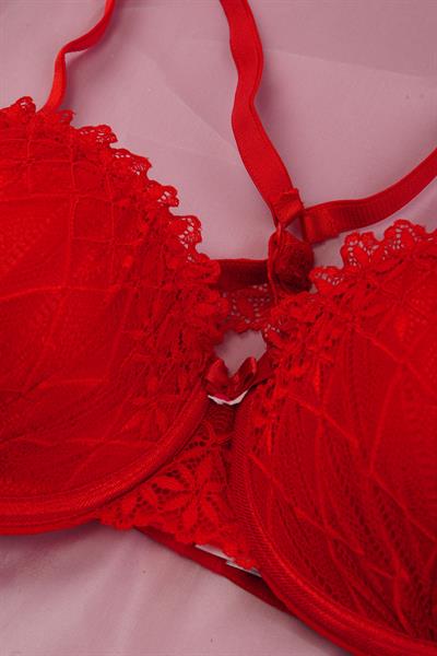 Elegance Serisi Sırt Çapraz Kırmızı Dantelli Sütyen